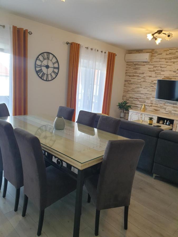 House Aurora Apartment Бибине Екстериор снимка